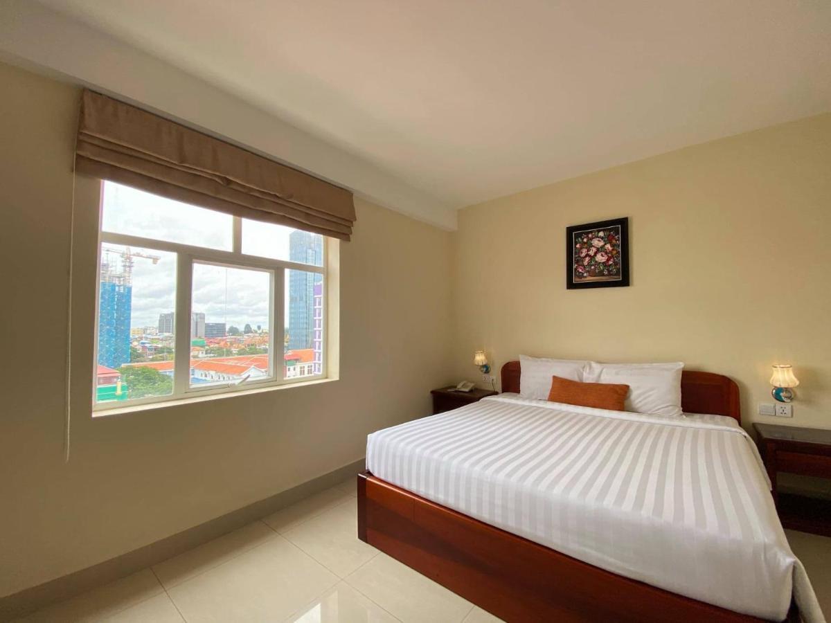 Centrana Hotel Phnom Penh Eksteriør billede