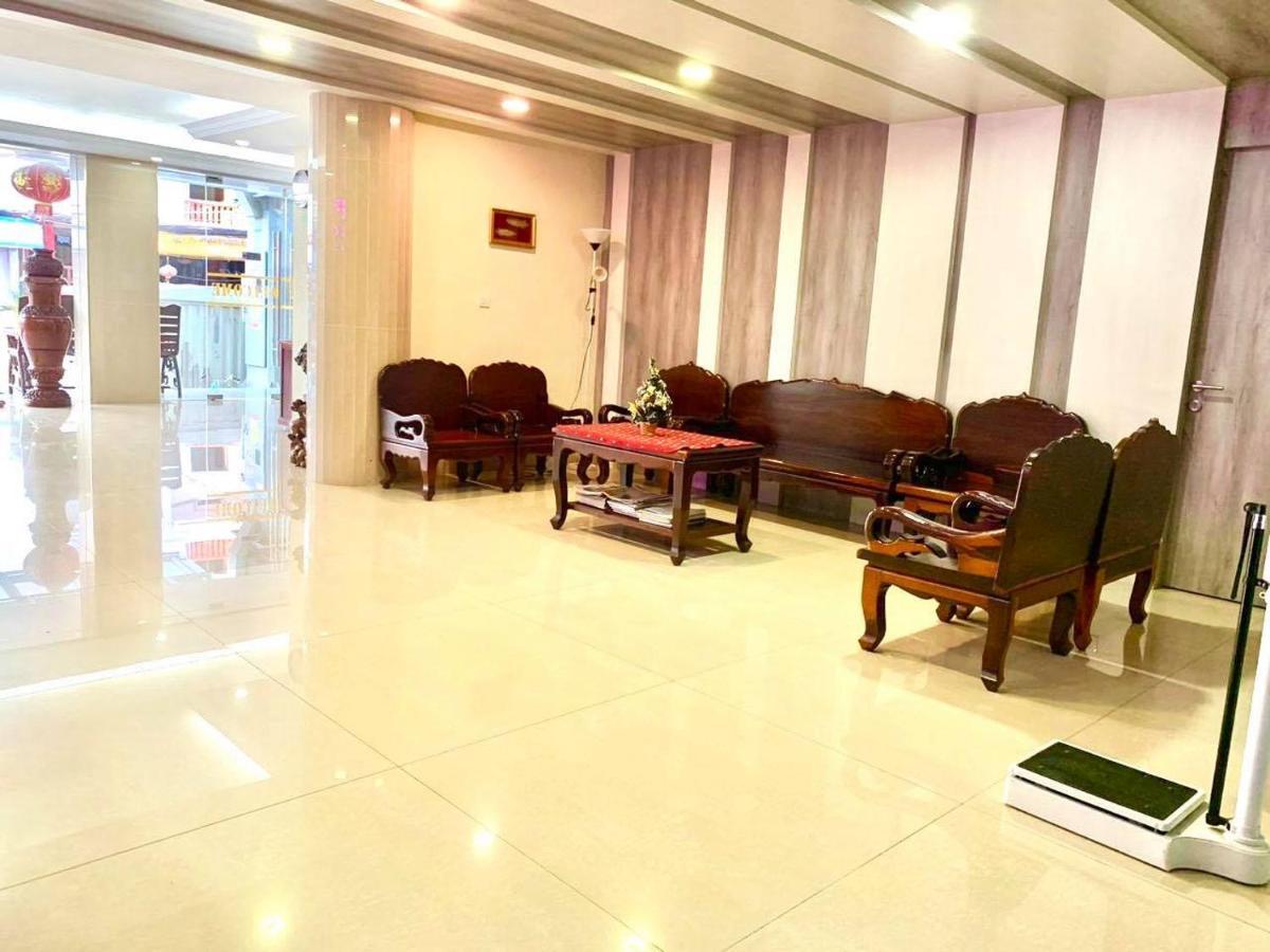 Centrana Hotel Phnom Penh Eksteriør billede